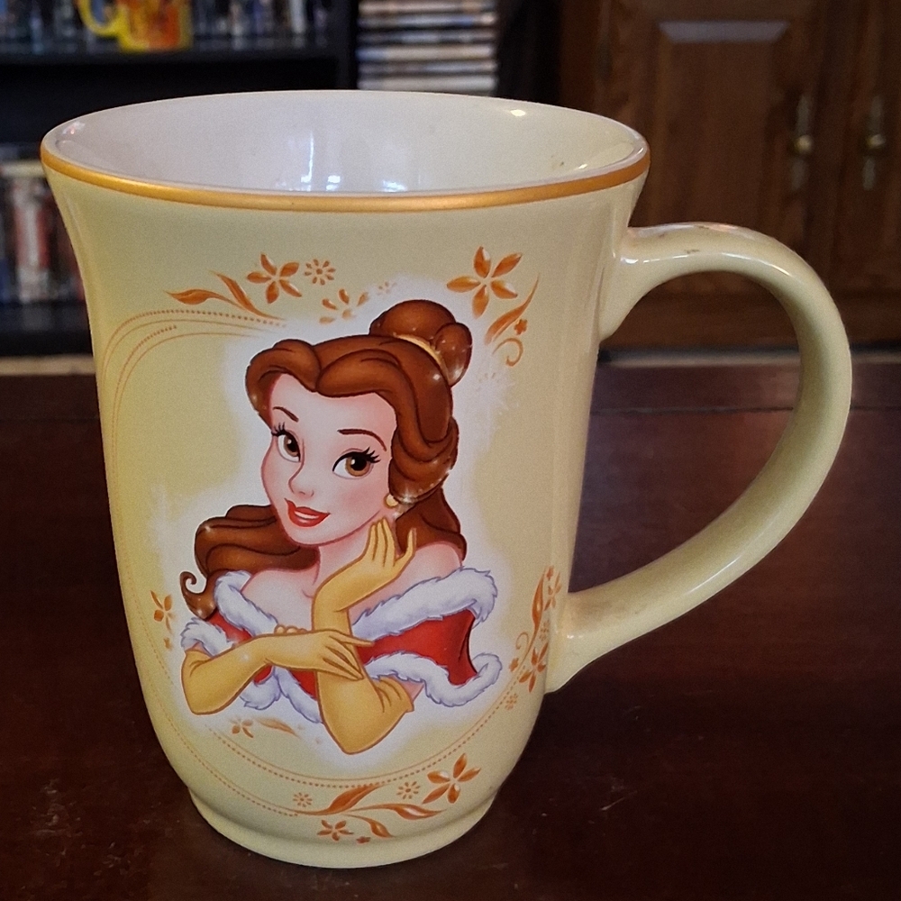 WALT DISNEY BEAUTY & THE BEAST "BELLE" Collectible Mug